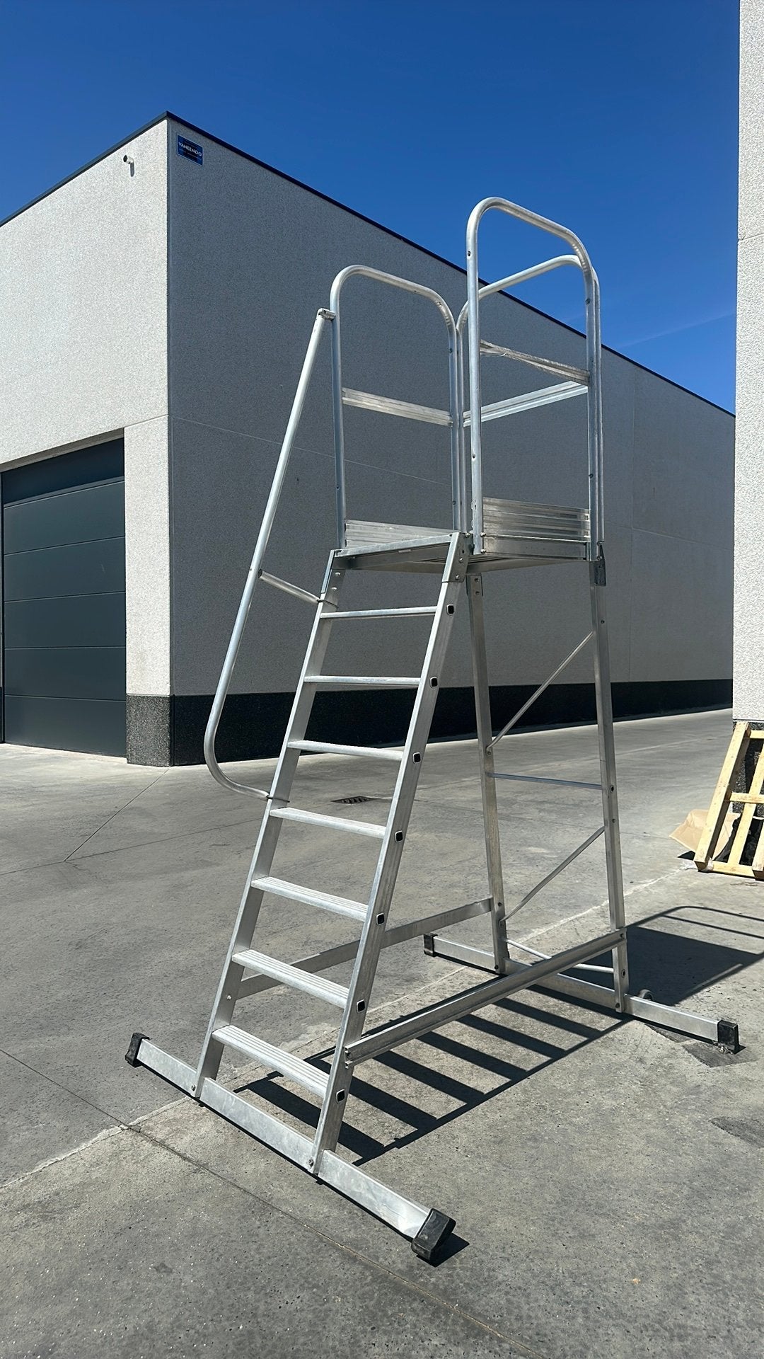 Günzburger Steigtechnik aluminium bordestrap/ magazijntrap, Doe-het-zelf en Bouw, Ladders en Trappen, Ophalen, Gebruikt, 2 tot 4 meter