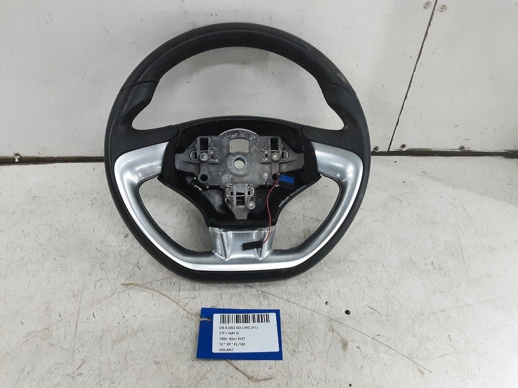 VOLANT DIRECTION Citroën DS3 (SA) (01-2009/07-2015), Citroën, Mevr. I. Hauben, Utilisé, Rue de l'Espoir 34 34
4030  GRIVEGNÉE, BE
