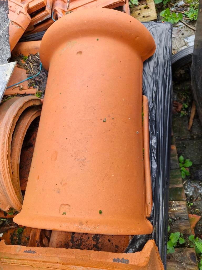 Dakpannen en nokpannen pottelberg., Enlèvement, Tuiles