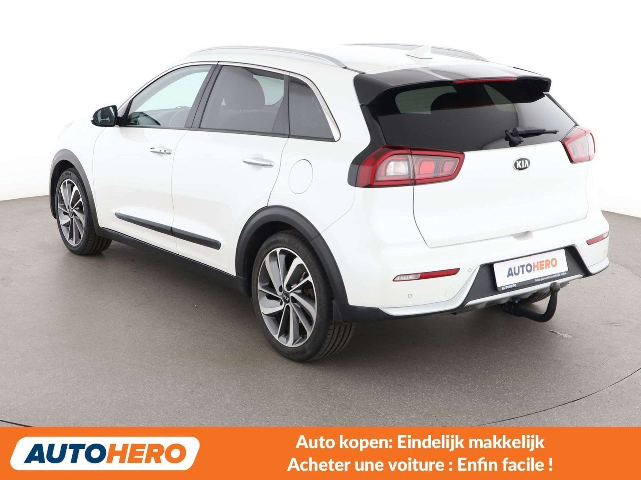 Kia Niro 1.6 Hybrid Concept (bj 2018, automaat), Auto's, Gebruikt, Zwart, 1580 cc, Leder