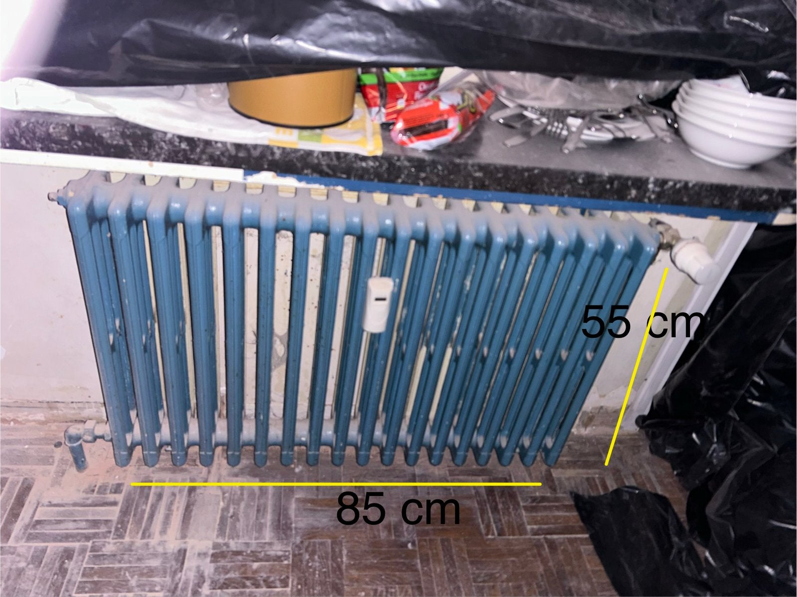 Oude gietijzeren uitvoering met 18 elementen, Doe-het-zelf en Bouw, Verwarming en Radiatoren, Ophalen, Gebruikt, Radiator