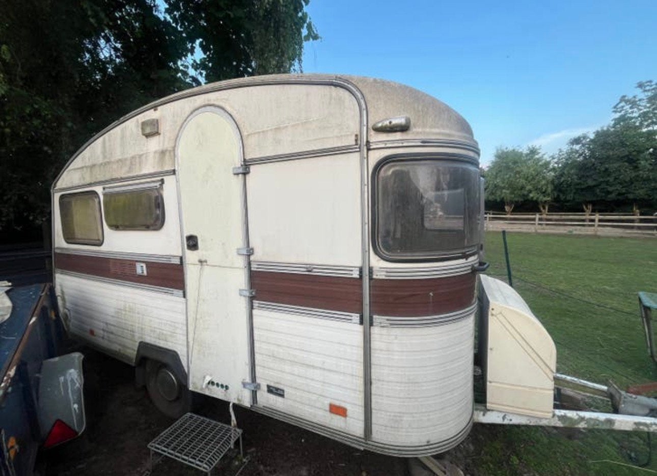Caravane Constructam, Enlèvement