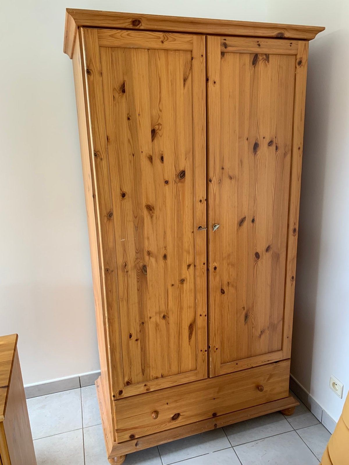 Garde-robes penderie bois GRATUITE, Maison & Meubles, Utilisé, 50 à 100 cm, Avec tiroir(s), 50 à 75 cm
