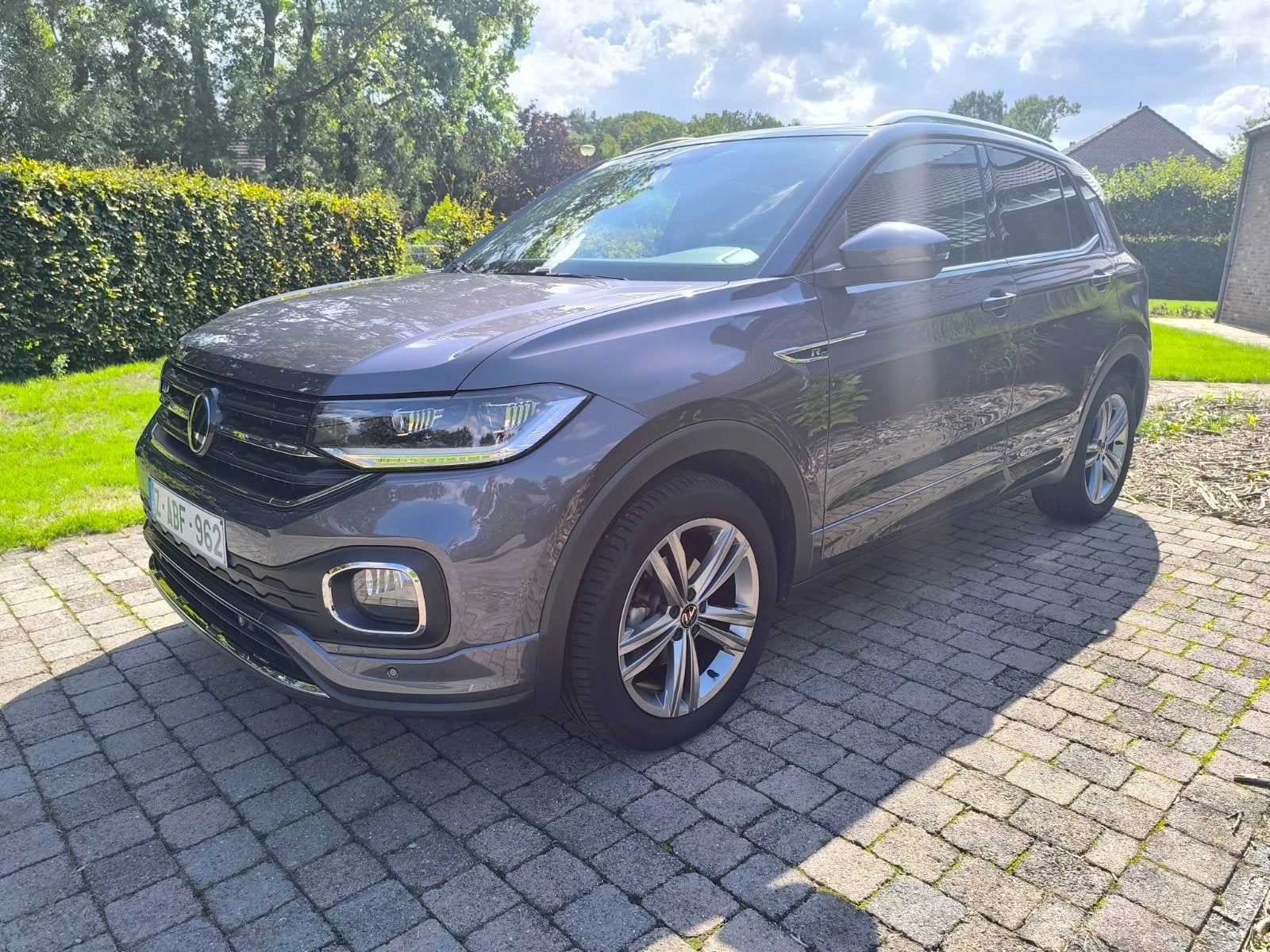 GARANTIE VOLKSWAGEN T-cross R-line AUTOMATIQUE #benzine #eur, Argent ou Gris, Euro 6, Garantie prolongée, 5 portes