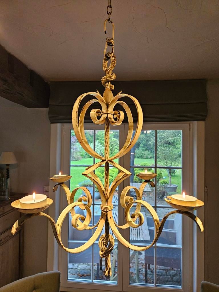 Schitterende luster voor kaarsen, Ophalen