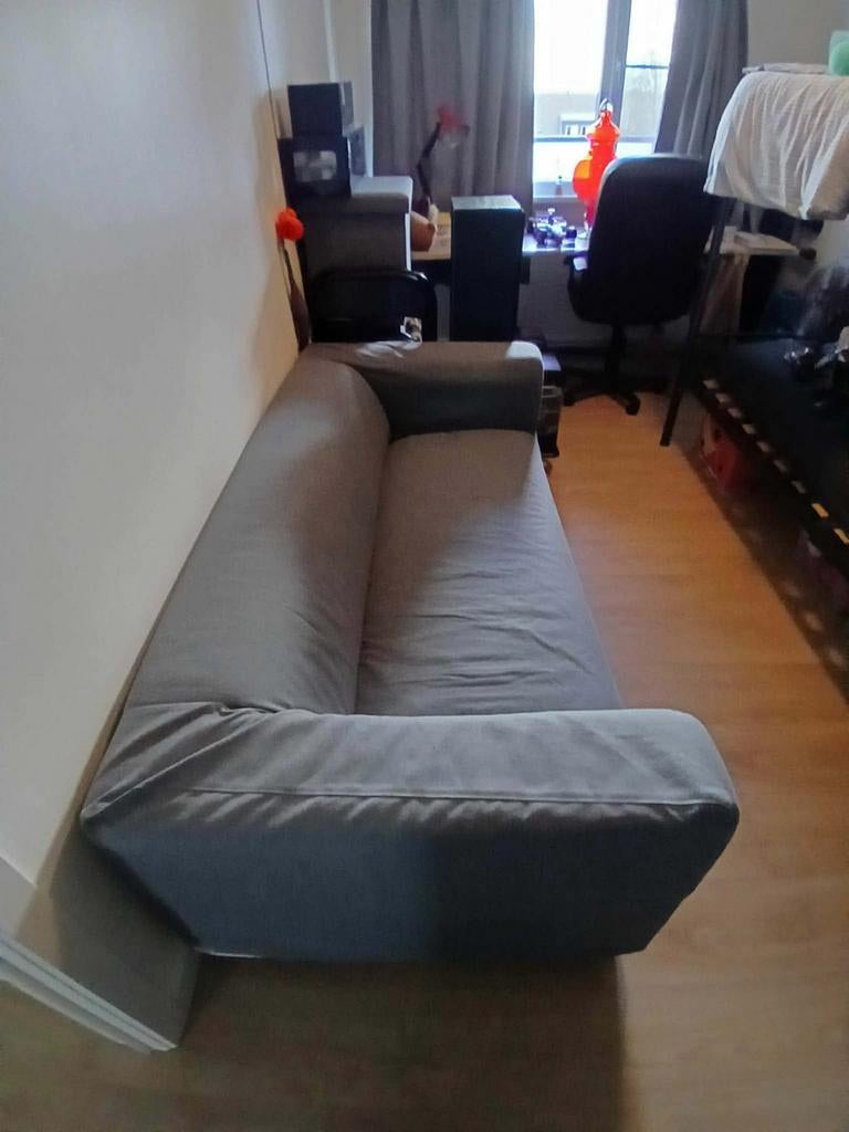Zetel ikea grijs van kleur mag gratis weg zelf op te halen, Ophalen, Hedendaagse zetel, Tweepersoons, Zo goed als nieuw