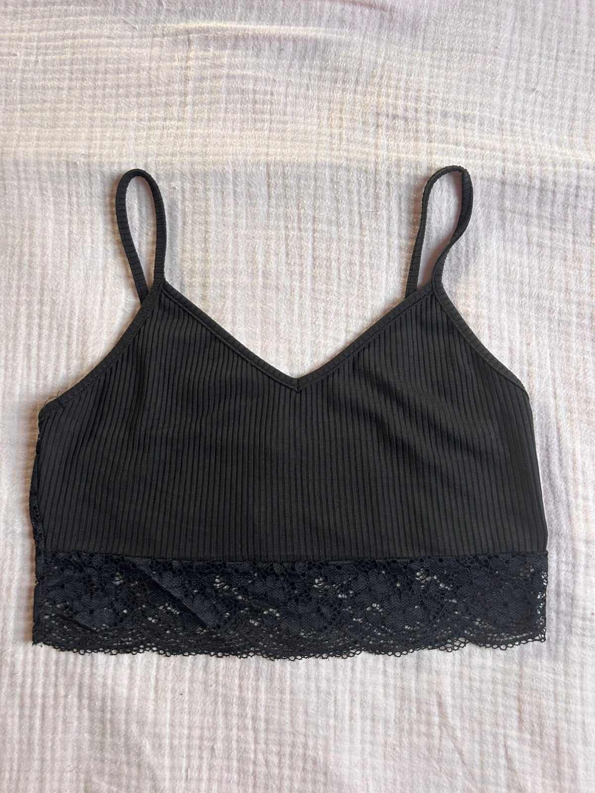 Zwarte kanten crop top, Kleding | Dames, Maat 38/40 (M), Zwart, Ophalen of Verzenden, Zo goed als nieuw
