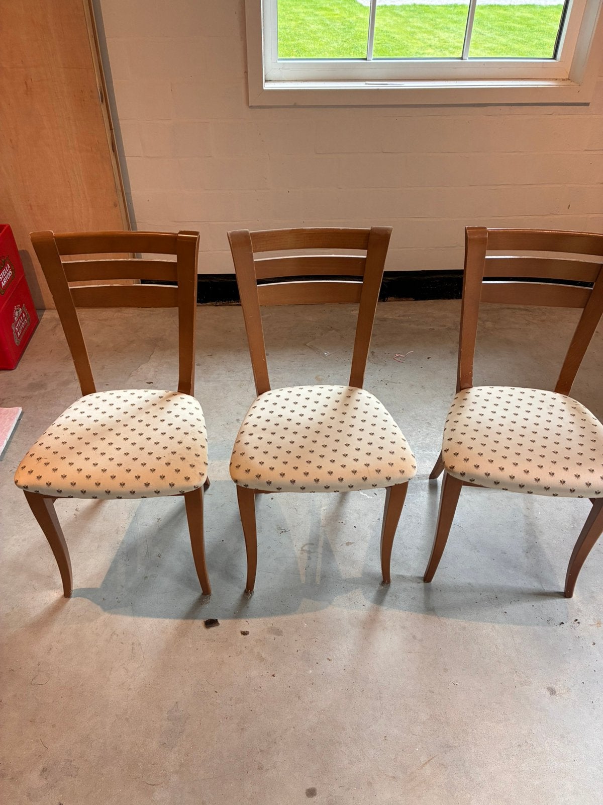 Oude stoelen, Ophalen, Gebruikt
