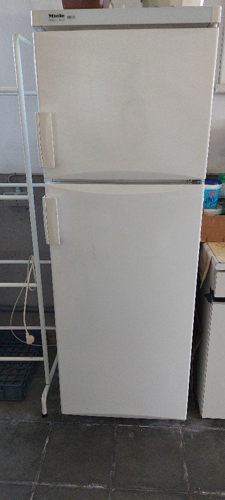 Miele koelkast met diepvriesvak., 100 tot 150 liter, Ophalen, Gebruikt, Met vriesvak