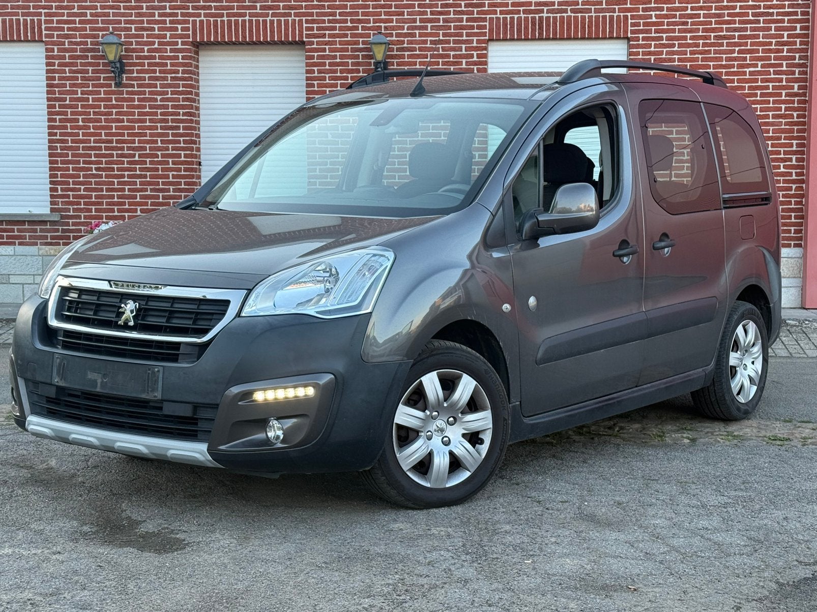 Peugeot partner 1.6 ehdi euro6b tepee, Auto's, Voorwielaandrijving, Monovolume, Euro 6, 5 deurs