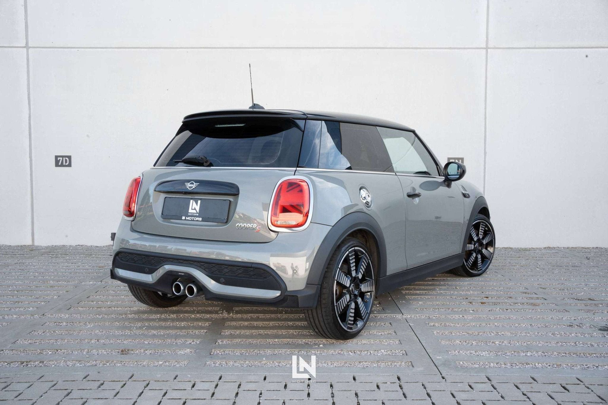 MINI Cooper S 2.0AS - SPECIALISATIE BMW/MINI - Onderhoudshis, Auto's, Gebruikt, 131 kW, 124 g/km, Bedrijf