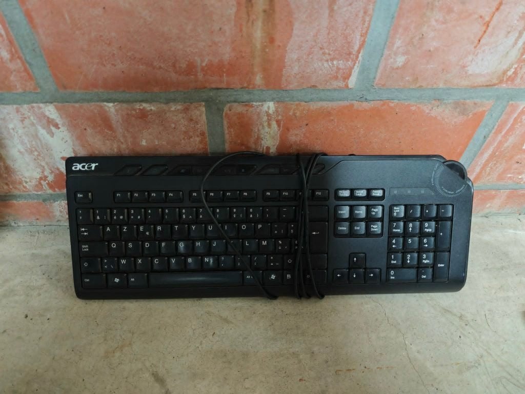 Acer AZERTY USB toetsenbord, Computers en Software, Toetsenborden, Gebruikt, Azerty, Bedraad, Numeriek gedeelte, Plug-and-play