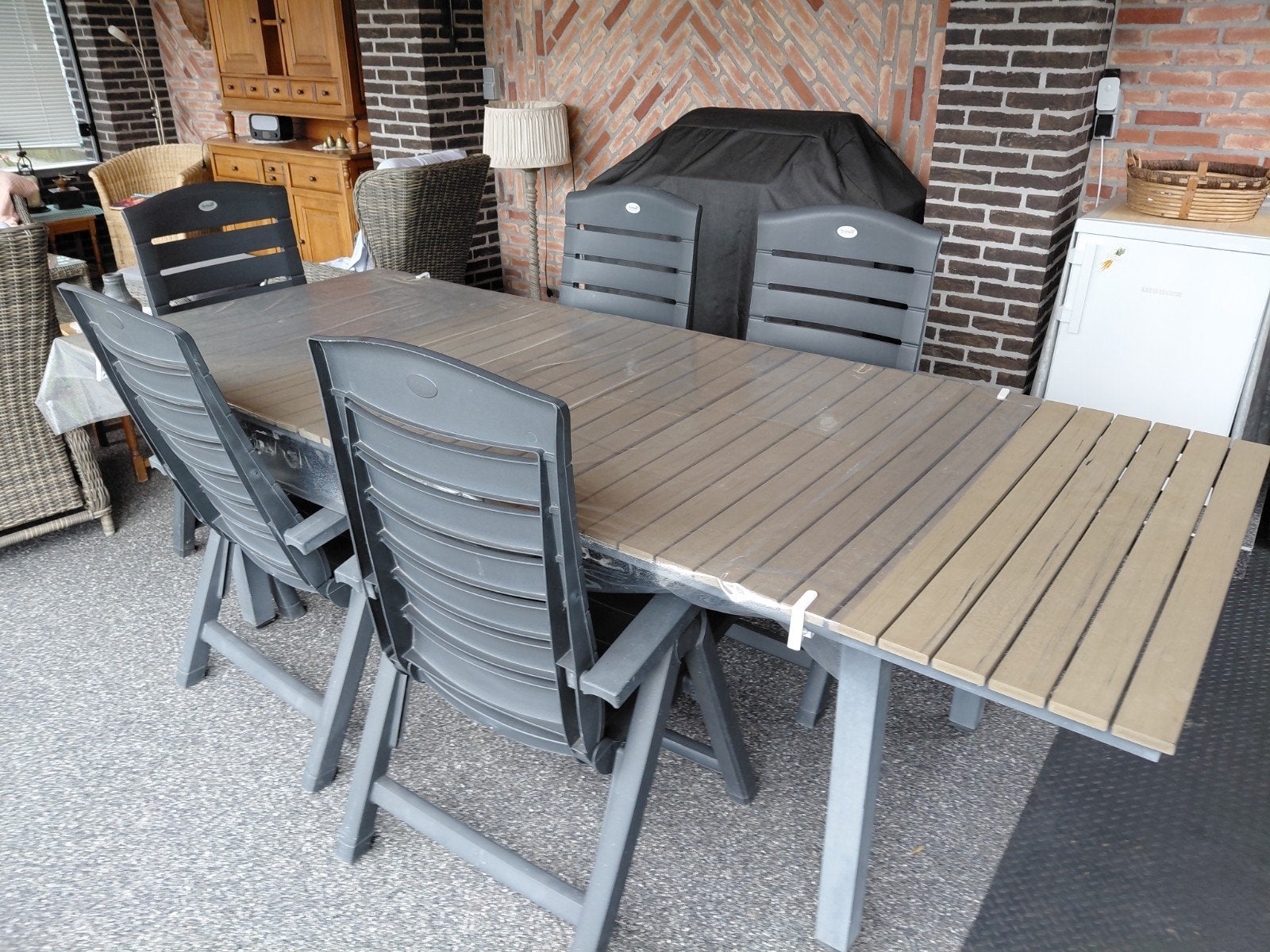 Tuintafel, Ophalen