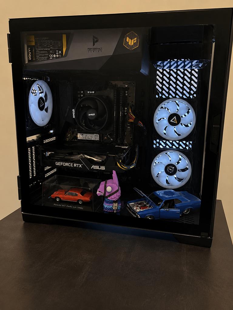 Tour gaming, Computers en Software, Computerbehuizingen, Ophalen, Zo goed als nieuw