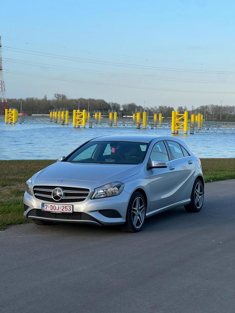 Mercedes A klasse - A180, Auto's, Mercedes-Benz, Leder en Stof, Handgeschakeld, 5 deurs, Particulier