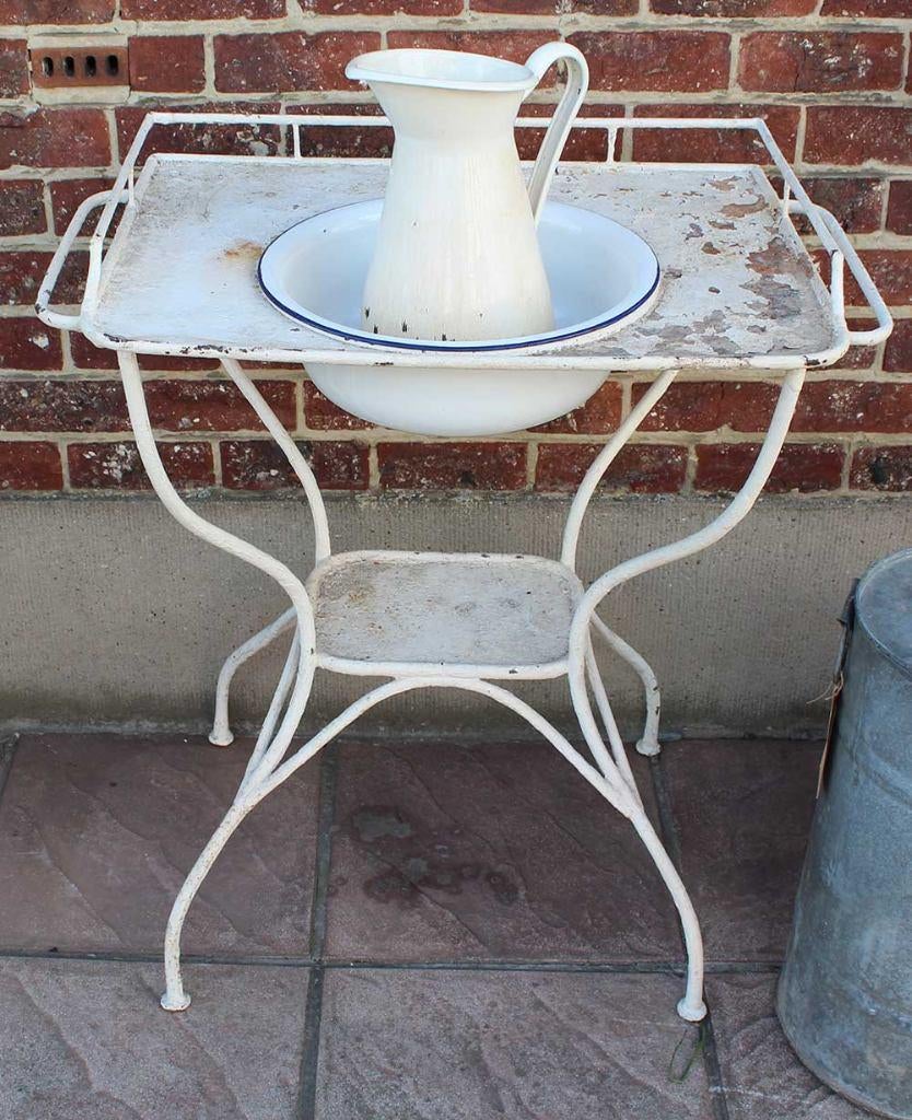 Table vasque ancienne, pieds en fer forgé, Antiquités & Art, Enlèvement