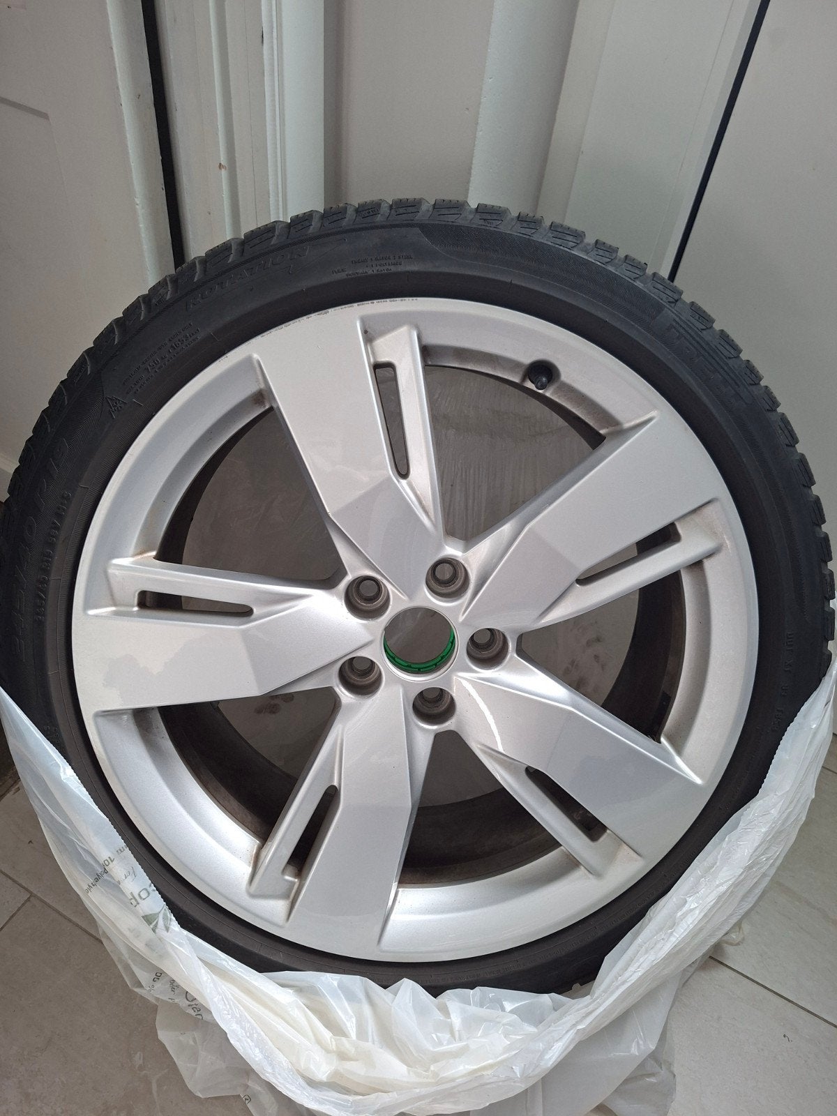 origineel Audi RS 19 inch wiel, 245 mm, Banden en Velgen, Nieuw, Winterbanden