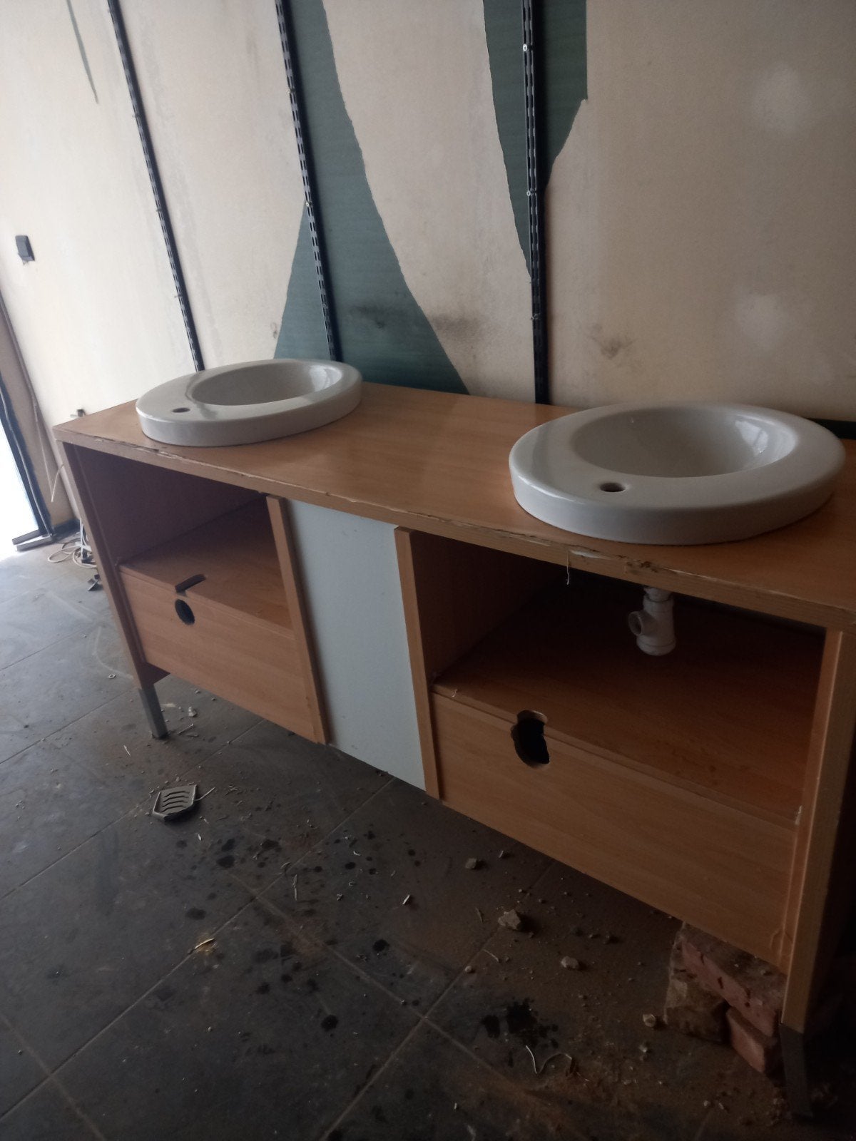 meuble salle de bain double lavabo avec meuble haut miroir, Maison & Meubles, Salle de bain | Meubles de Salle de bain, Enlèvement