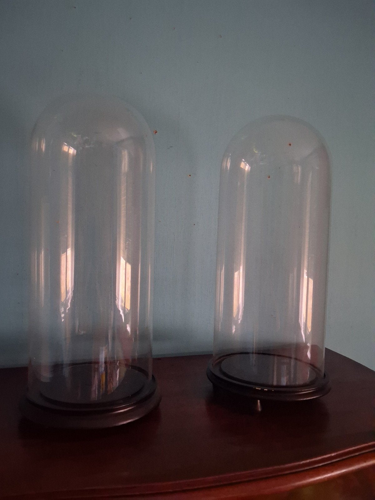 2 glazen stolpen met voet, Ophalen, Met voet