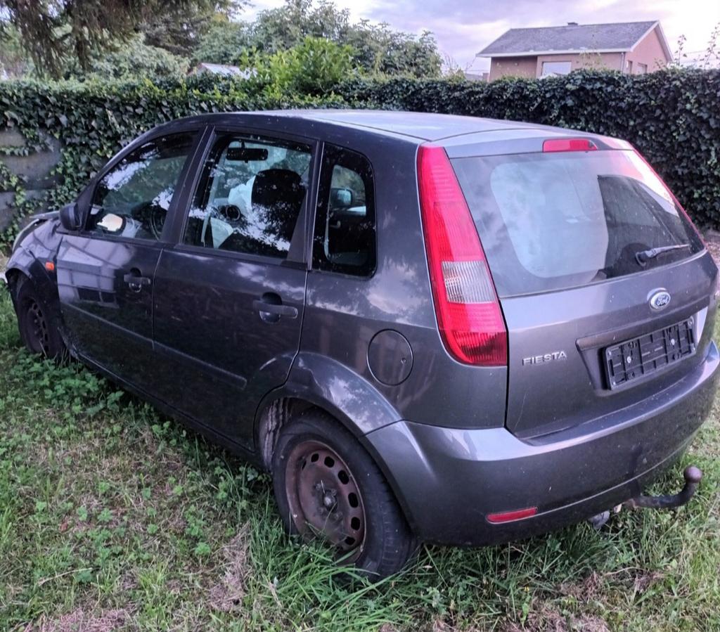 Schade auto Ford fiesta 14 tdci in onderdelen te koop, Auto-onderdelen, Overige Auto-onderdelen, Ford, Ophalen