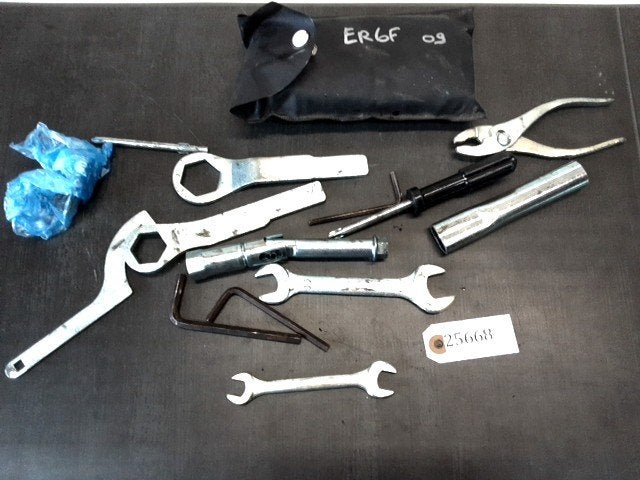 ER6F 2009 - 2011 Kawasaki Gereedschap D1-57807