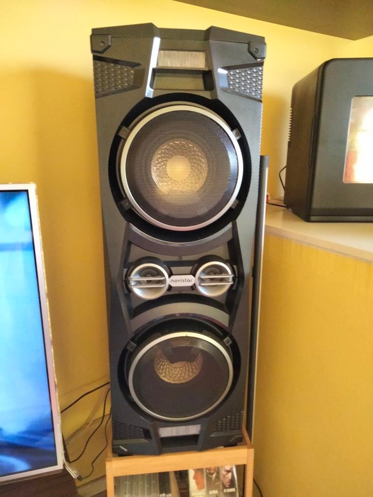 Enceinte Novistar., TV, Hi-fi & Vidéo, Enlèvement