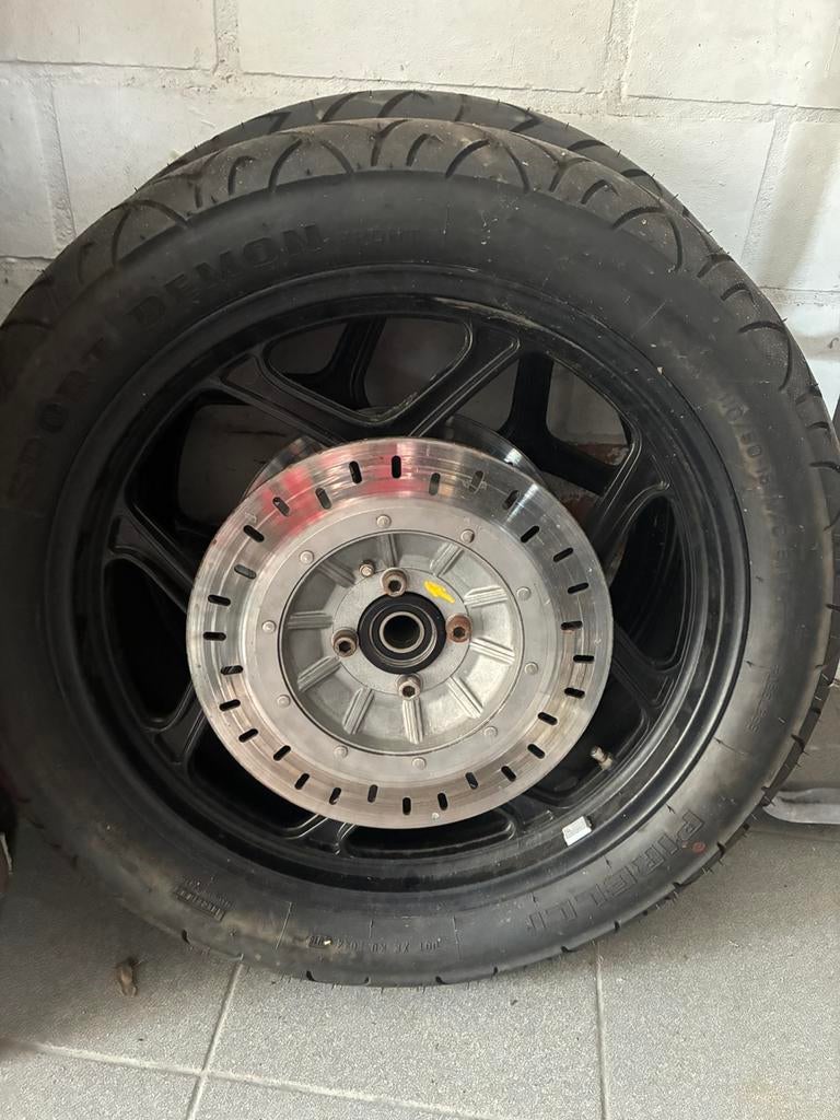 Bmw k75 velgen met goede banden en schijven, Enlèvement