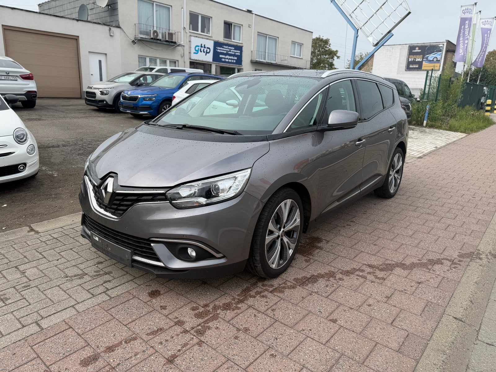 Renault Scenic 1.7 Diesel* 88kW* 7 Plaatsen* automaat Euro 6, Auto's, Automaat, Monovolume, Euro 6, https://public.car-pass.be/vhr/4c0f0b87-19ea-46f8-a16d-66ea1a0da827