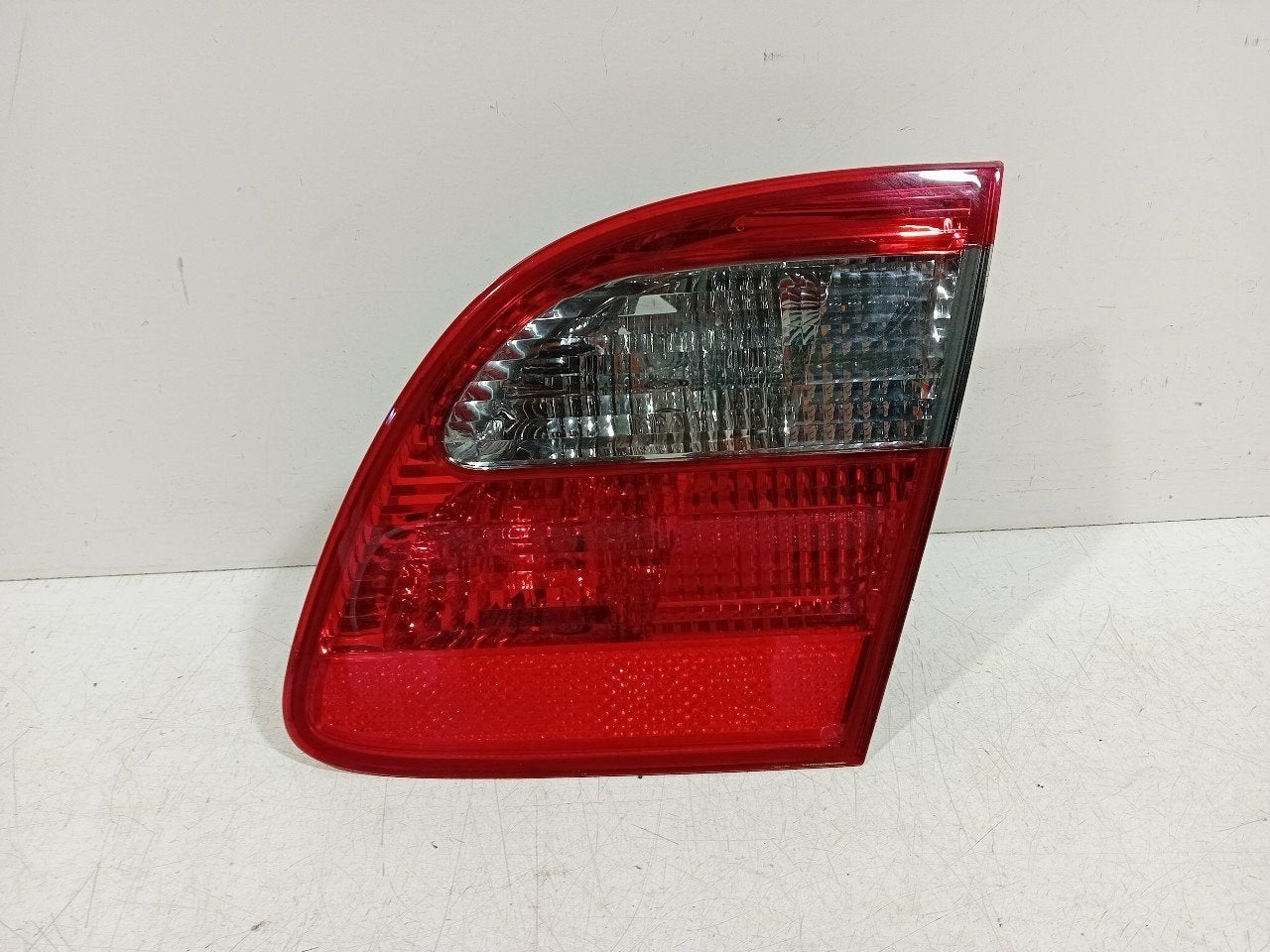Achterlicht kofferdeksel achterklep rechts Mercedes-Benz E-K, Onderdelen@venauto.nl, Van der Ven Autorecycling B.V., Gebruikt