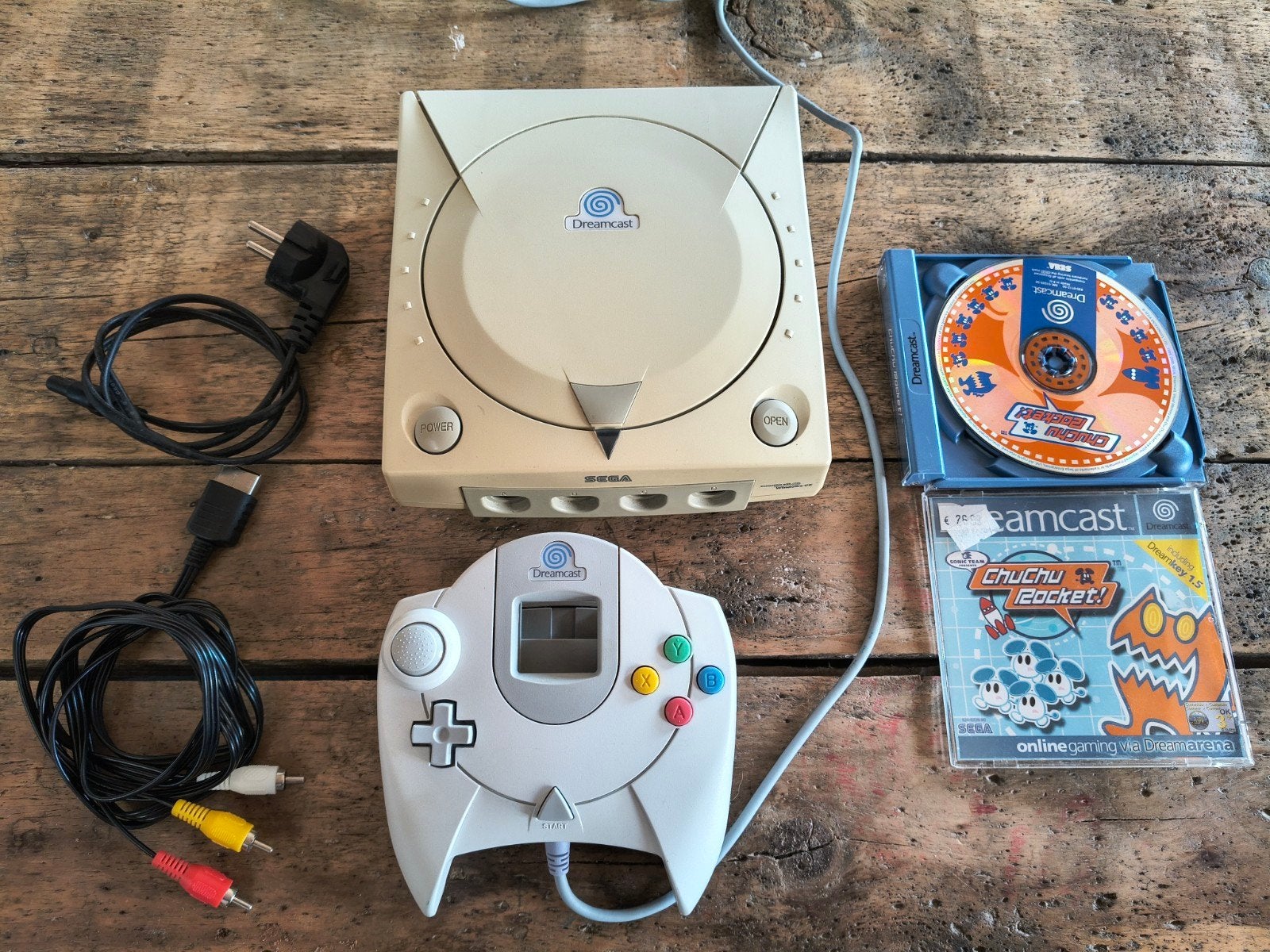 Sega Dreamcast - Manette - Câbles  - Jeu ChuChu Rocket!, Games en Spelcomputers, Ophalen, Saturn of Dreamcast, Met 1 controller