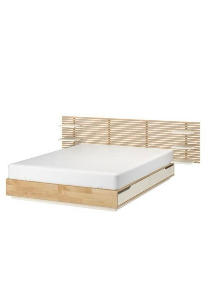 CASH ONLY- Ikea Bed with Mattress 160/200cm 5weeks old(new), Huis en Inrichting, Slaapkamer | Matrassen en Bedbodems, Zo goed als nieuw