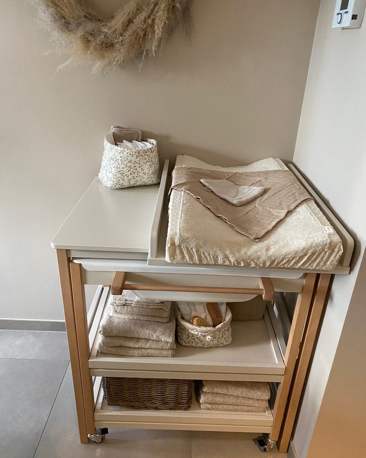 Quax luiertafel met bad, Ophalen, Zo goed als nieuw