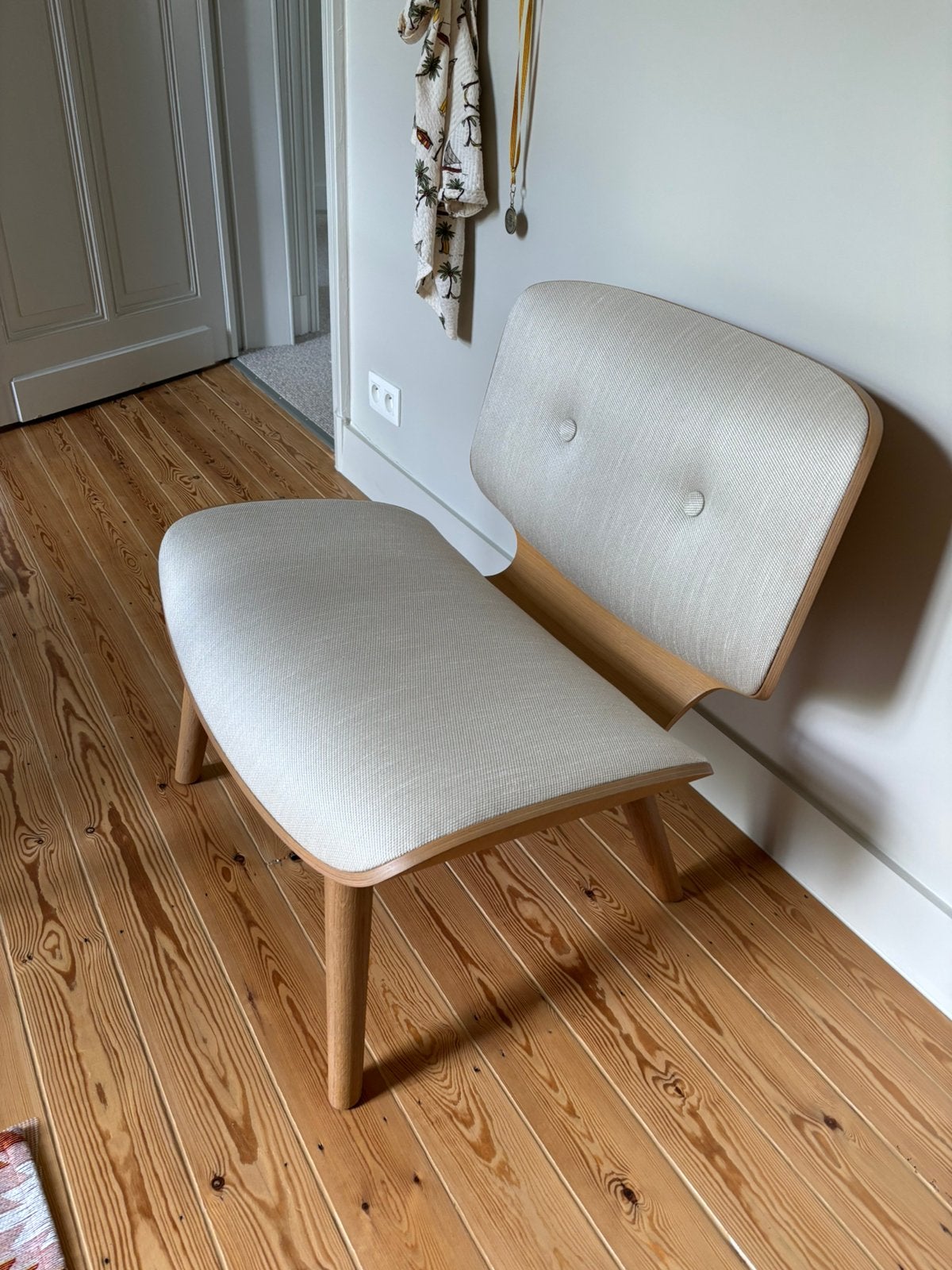 Muuto, Enlèvement, Comme neuf