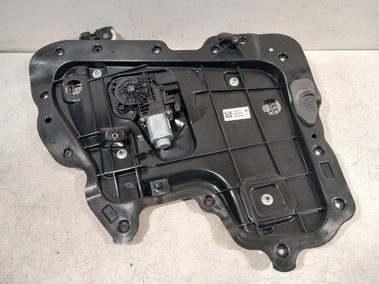 Raammechaniek elektrisch links achter Tesla Model 3, Autos : Pièces & Accessoires, Vitres & Accessoires, Autres marques automobiles