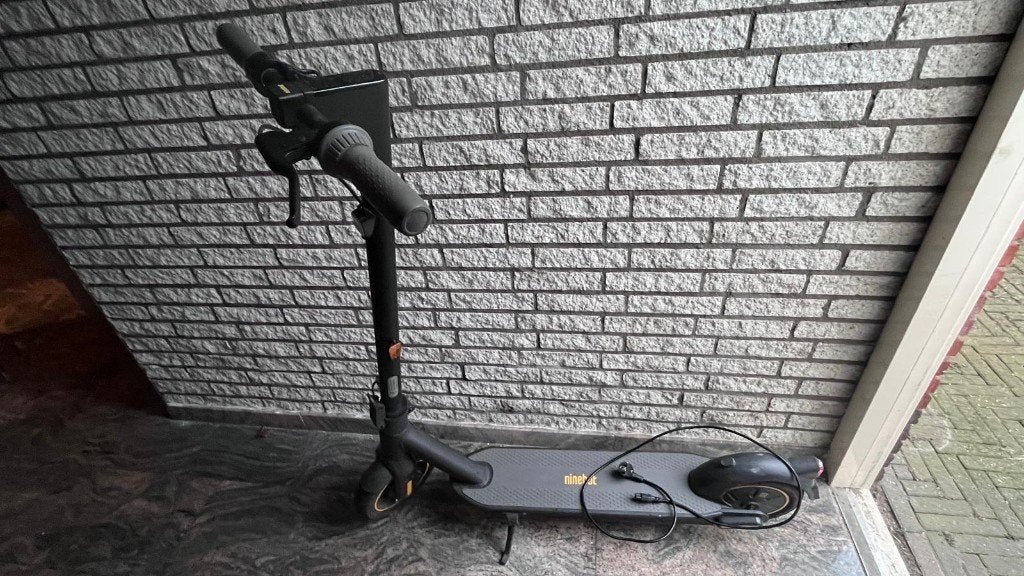 Segway Ninebot elektrische step, Fietsen en Brommers, Ophalen, Gebruikt, Elektrische step (E-scooter), Segway ninebot