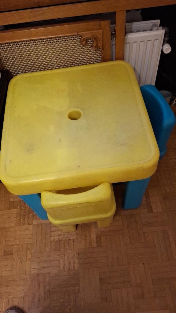 Chicco kindertafel met 2 stoelen, Enlèvement, Utilisé, Chaise(s)