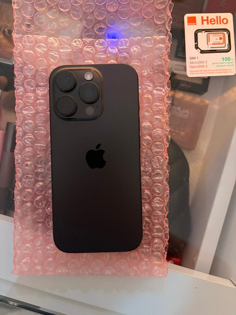 Iphone 16 pro 256 gb Reconditionné neuf, Ophalen of Verzenden, Zo goed als nieuw, IPhone 16