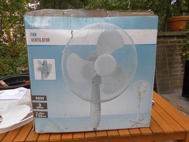 staan ventillator excellent, Huis en Inrichting, Woonaccessoires | Overige, Ophalen of Verzenden, Nieuw, Wit, Overige materialen