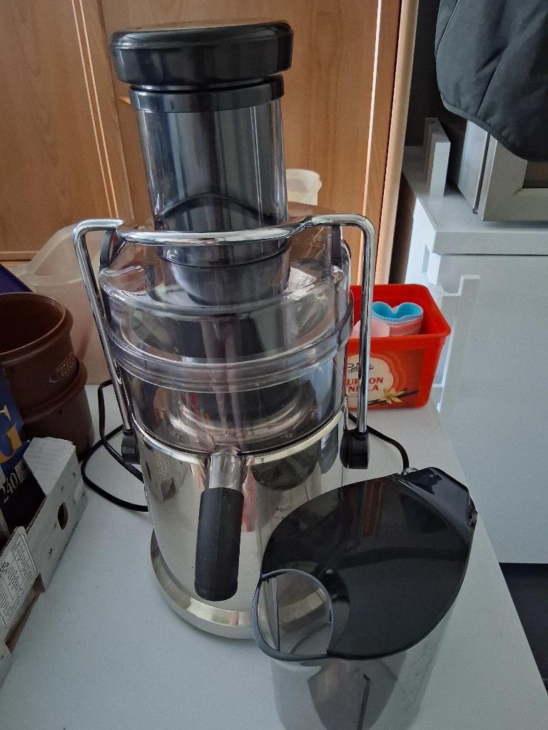 fruit / groenten pers, Ophalen, 1 tot 2 liter, Zo goed als nieuw, Vaatwasserbestendig