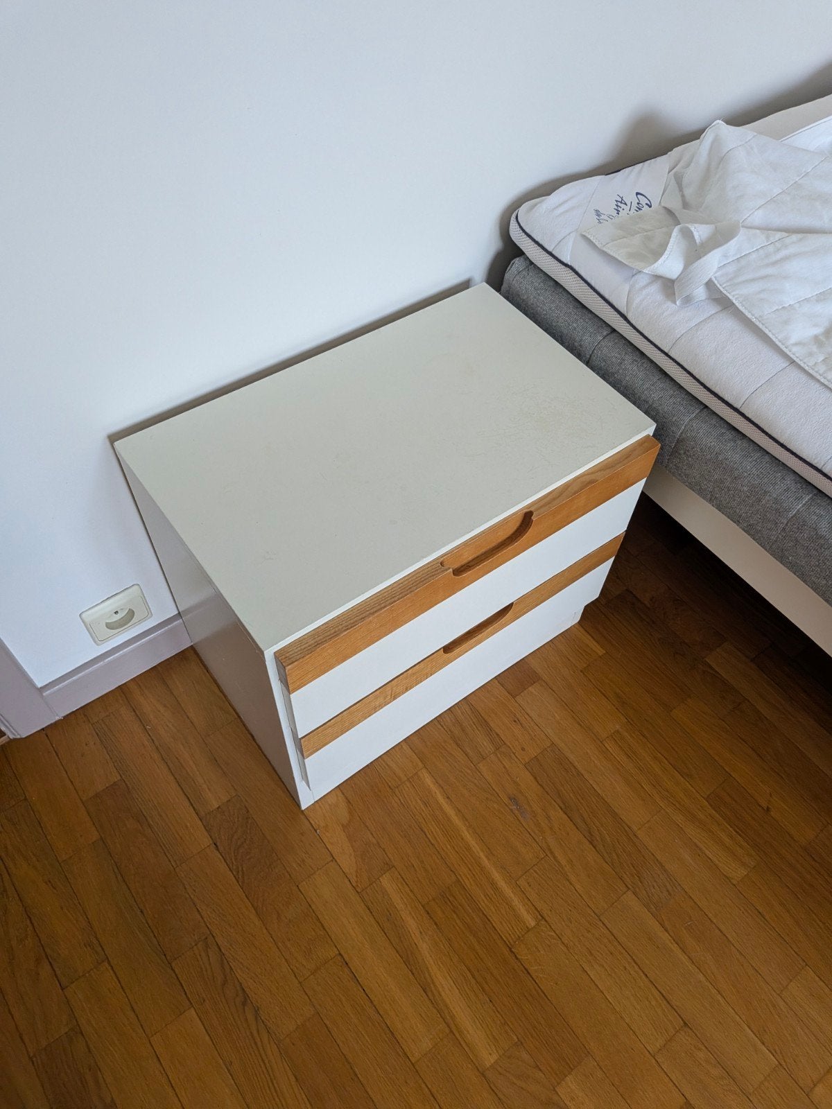 Commode de nuit, Enlèvement