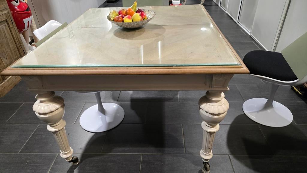 Table, Enlèvement