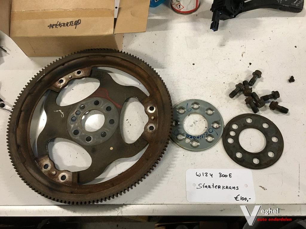 Mercedes W124 3.0 benzine  Starterkrans, -, Utilisé, -, -