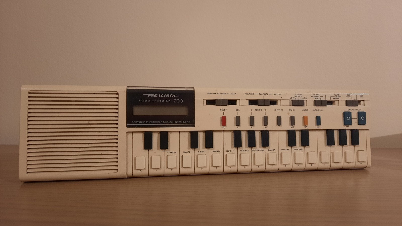 Vintage Realistic Concertmate-200 keyboard/ synthesizer, Ophalen of Verzenden