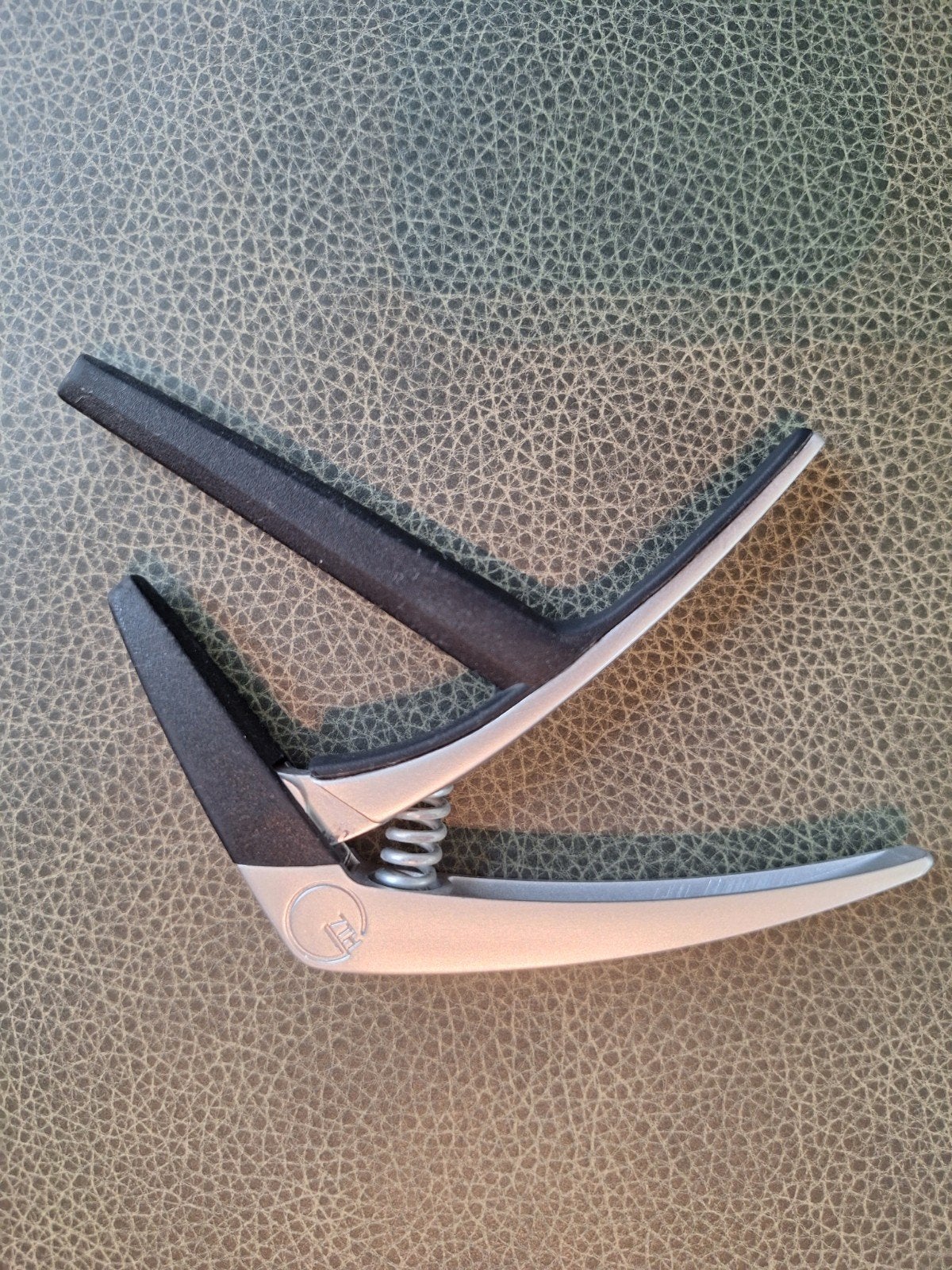 Capo voor gitaar, Ophalen, Nieuw