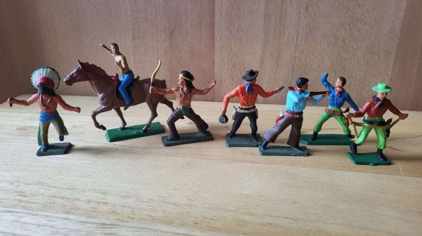 Lot figurines Starlux – Cowboys et indiens (abîmées), Enlèvement, Utilisé