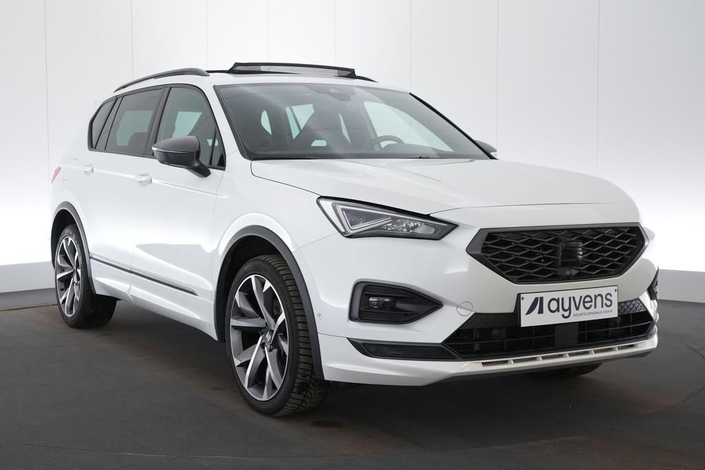 (2BPW447) SEAT TARRACO, Auto's, Seat, Alcantara, Wit, Bedrijf, 5 deurs