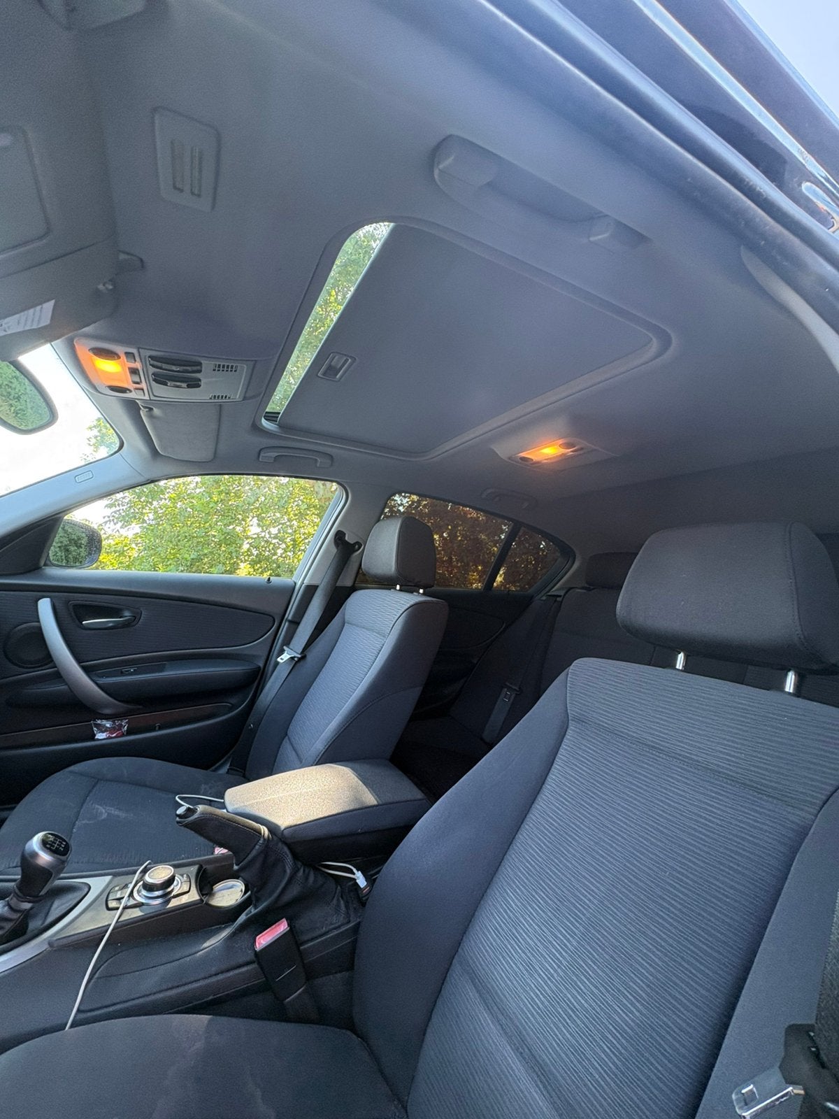 Serie 1 roule nickel, Autos, BMW, 18 cylindres, Achat, 143 kW, Boîte manuelle