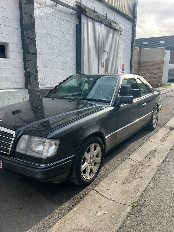 Mercedes w124 230CE - oldtimer, Autos, Achat, Toit ouvrant, Particulier, Essence