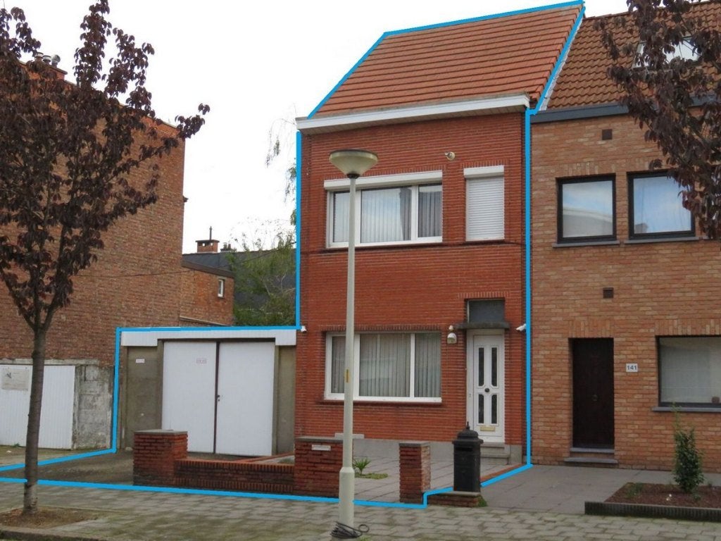 Wilrijk: woning met naastgelegen bouwgrond te koop., Wilrijk, 385 kWh/m²/jaar, Verkoop zonder makelaar, Provincie Antwerpen