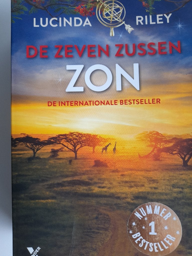 De zeven zussen. 8 boeken.  Lucinda Riley, Boeken, Romans, Ophalen of Verzenden, Zo goed als nieuw